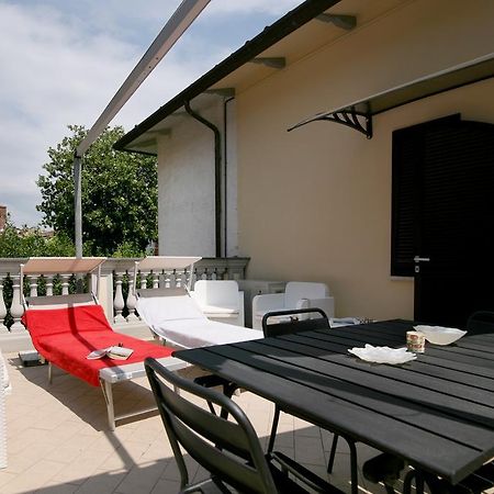 Bonnes Vacances A Pietrasanta Exterior foto